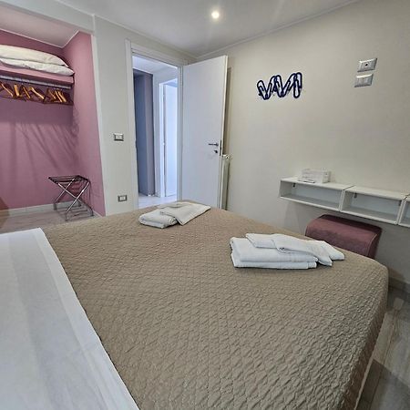 Stella-Guesthouse Solarino ภายนอก รูปภาพ